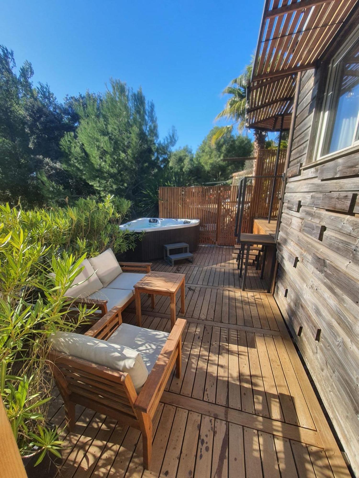Les Jardins De L'Oustal Villa Narbonne Eksteriør billede